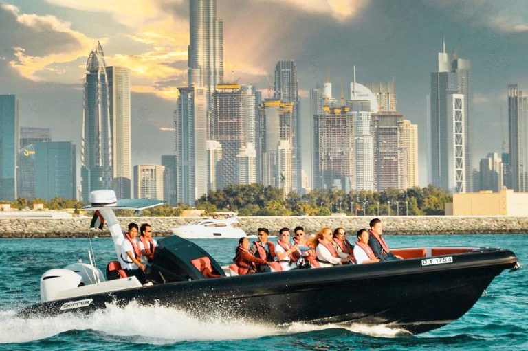 Black Boats Tours Dubai Marina