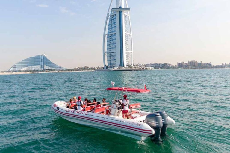 Dubai Love Boat Tour